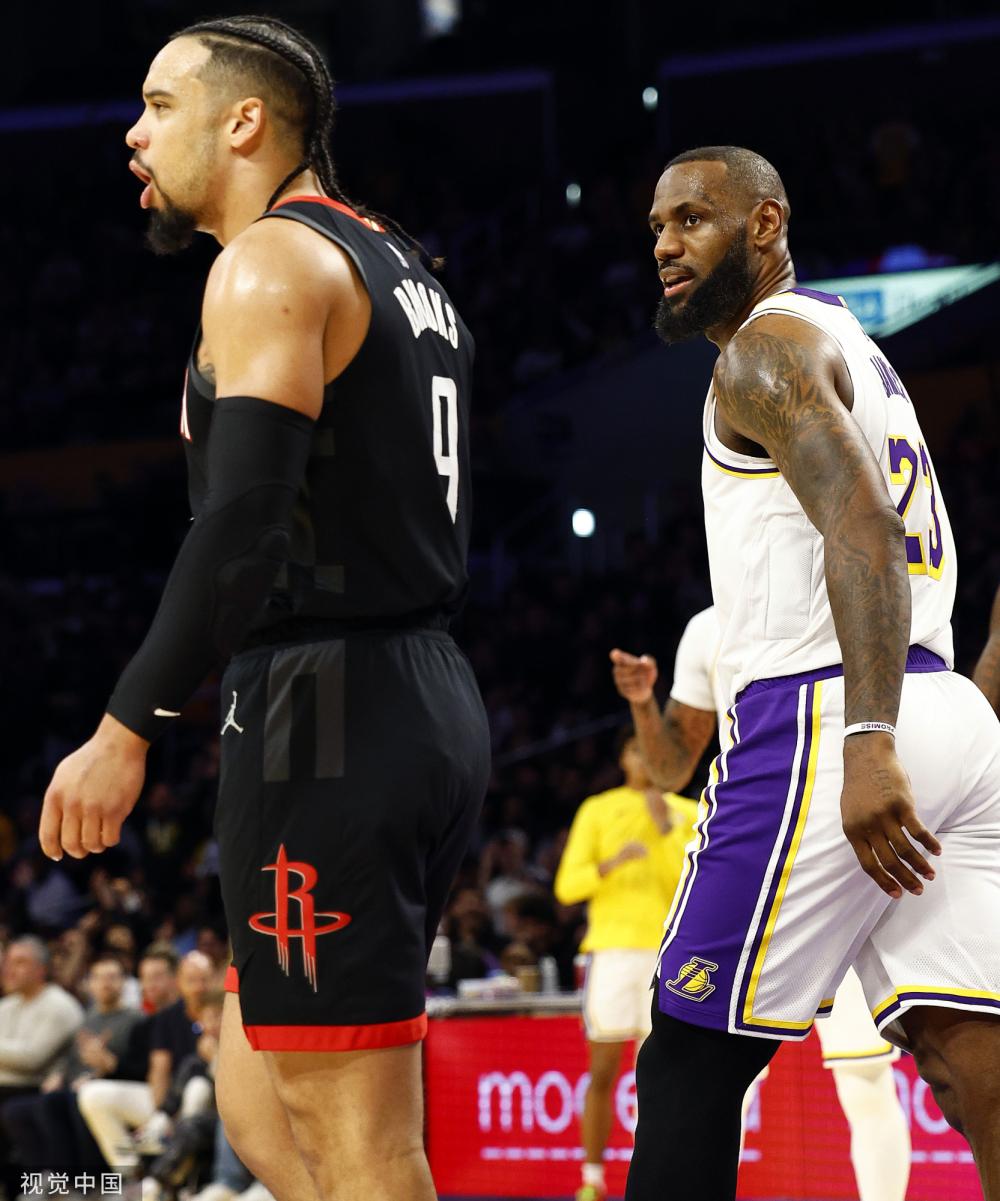 员表现尤为 员表现尤为