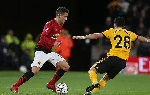 教头在场内 教头在场内